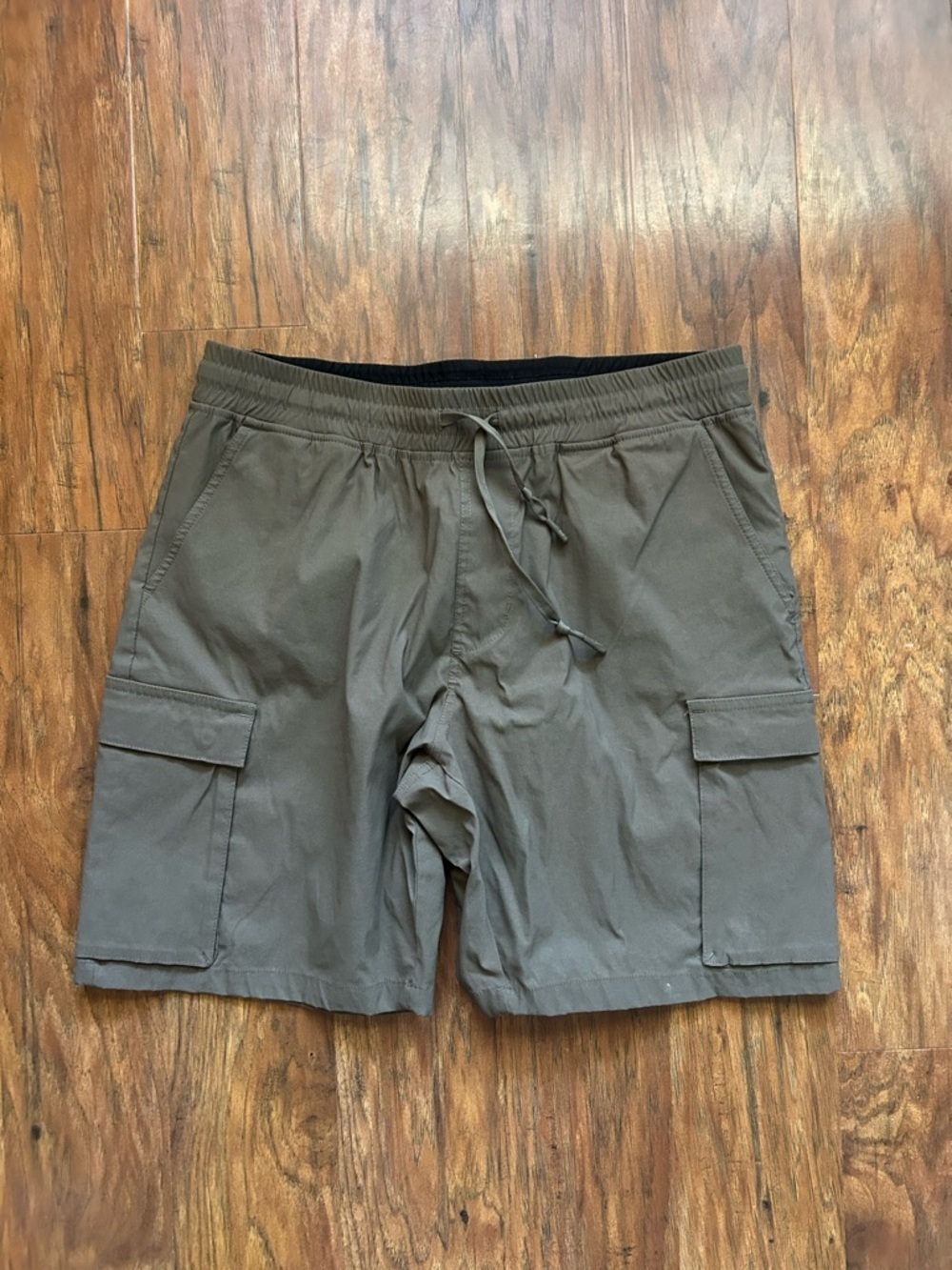 Men’s Olive Green Cargo Shorts Drawstring Breathable Outdoor Adventure Hiking